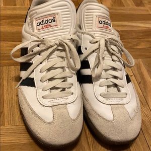 Adidas SAMBA.